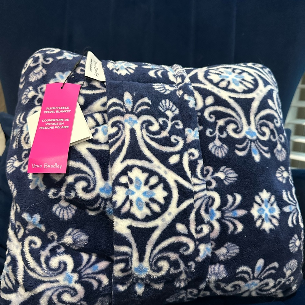 Vera Bradley Plush Fleece Travel Blanket - Navy Floral